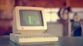 Apple-ilk-bilgisayar-olan-Apple.jpg